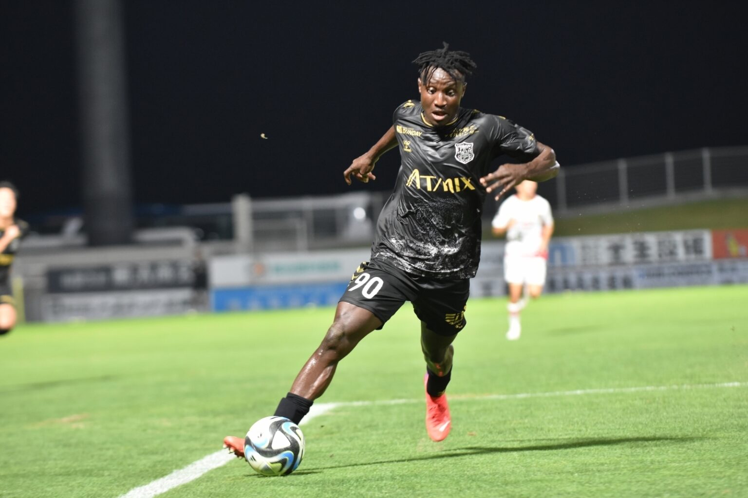 オリオラサンデー選手 期限付き移籍延長のお知らせ ヴァンラーレ八戸FCオフィシャルサイト