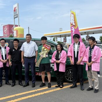 株式会社七洋様よりヴァンラーレ八戸ラッピングカーを寄贈してい